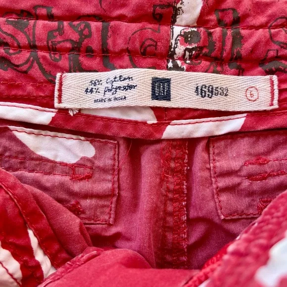 GAP 1969, Cotton-Blend Cargo Utility Bermuda Shorts Size: 6 - Picture 4 of 6